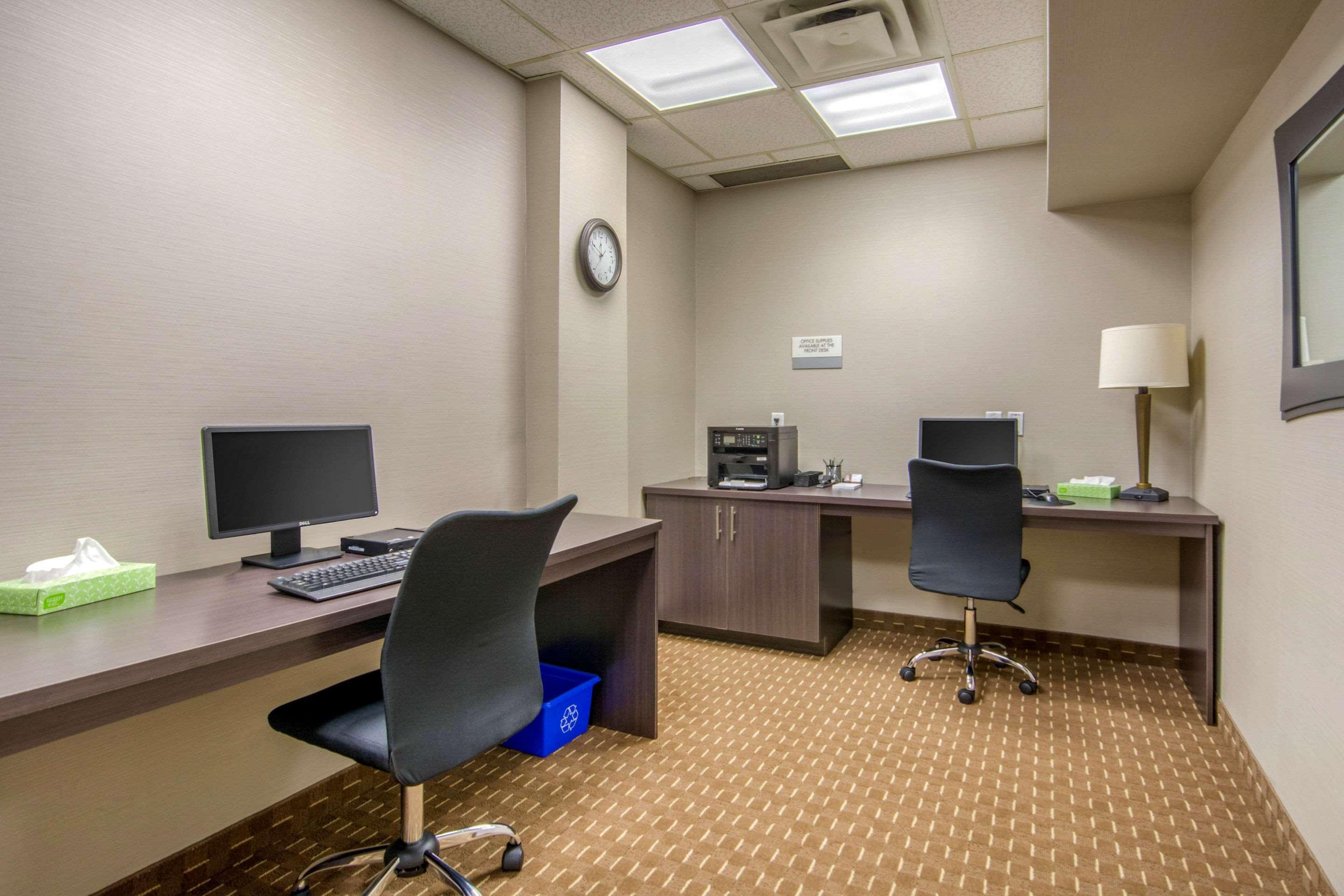סודברי Clarion Hotel מראה חיצוני תמונה